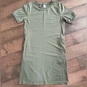 Senita Refresh Dress in Pine Green Size Small